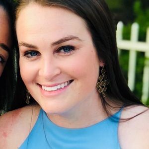 Meet your Posher, Virginia